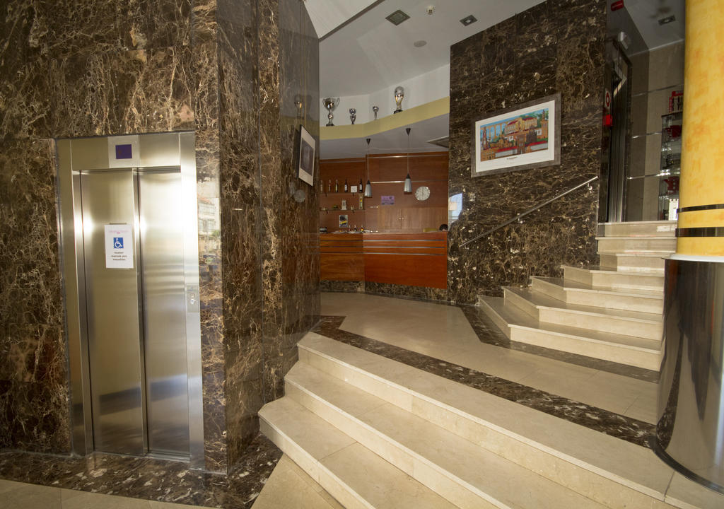 Aparthotel Arenteiro 카발리노 외부 사진